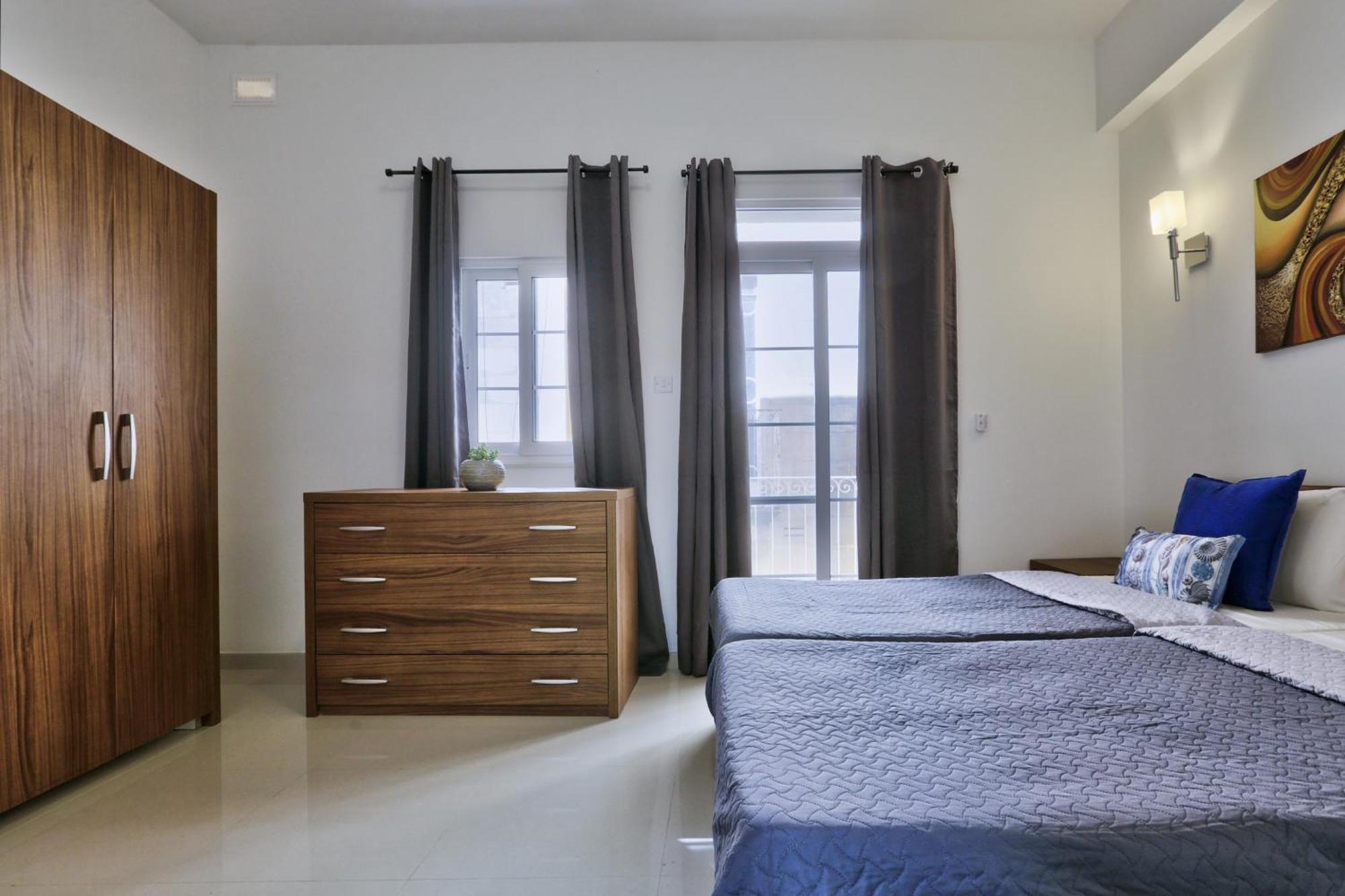 Exquisite 3-Bedroom Duplex Penthouse With Jacuzzi In Valletta Centre Exterior foto